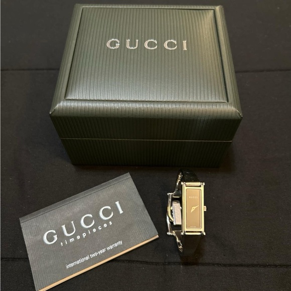 GUCCI Bangle Watch ⌚️ Size is POSTED- check pictures! - Picture 1 of 7